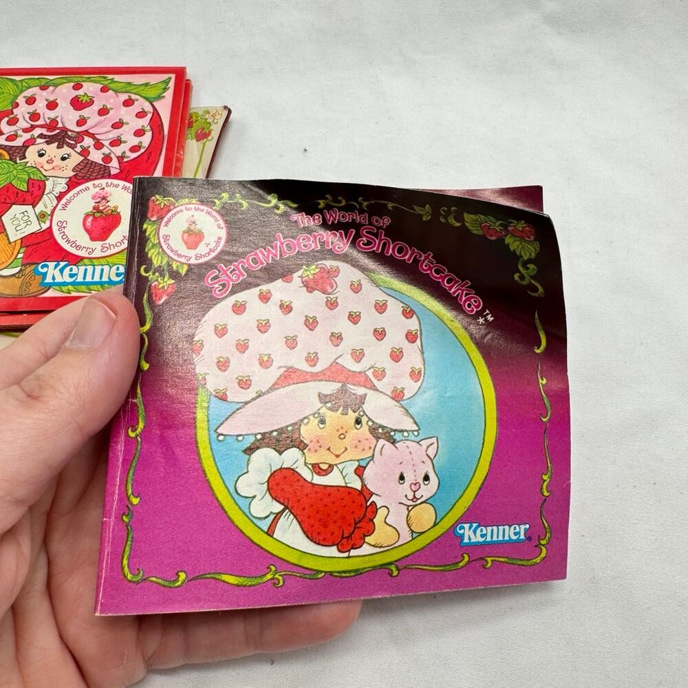 VTG Strawberry Shortcake pamphlets - Picture 6 of 6